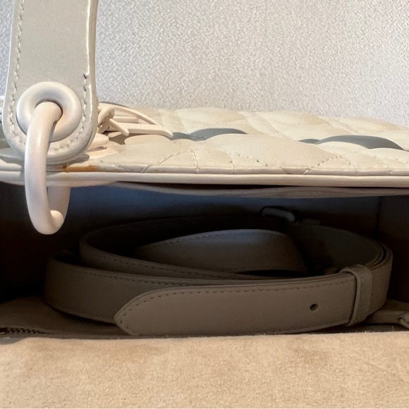 Lady Dior ultra matte cannage quilt calfskin medium bag - Picture 5 of 5